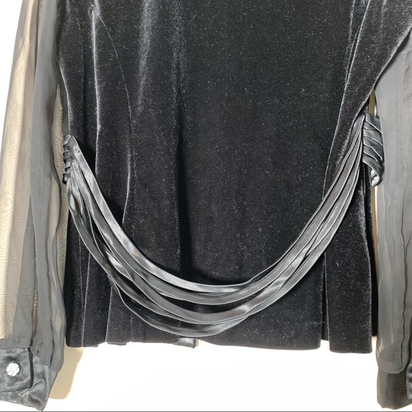 Vintage black velvet v neck one button dress top  illusion sleeves sz M - Picture 12 of 13